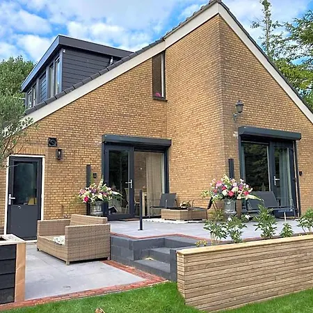 Paauwze Bed & Breakfast Rijnsburg