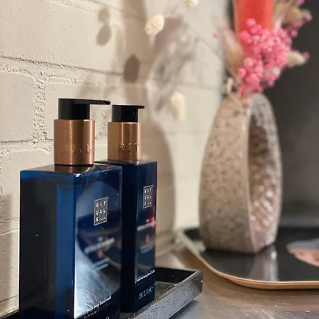 Oda ve Kahvaltı Paauwze